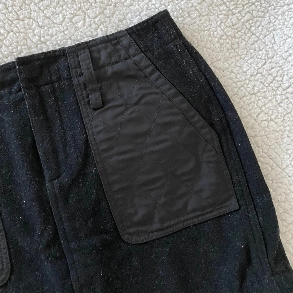 Madewell women’s Wool quilted shirttail mini skirt in black size 6